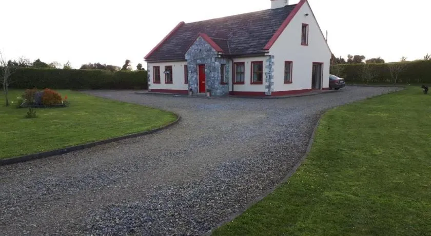 Ballytigue House - Image 1