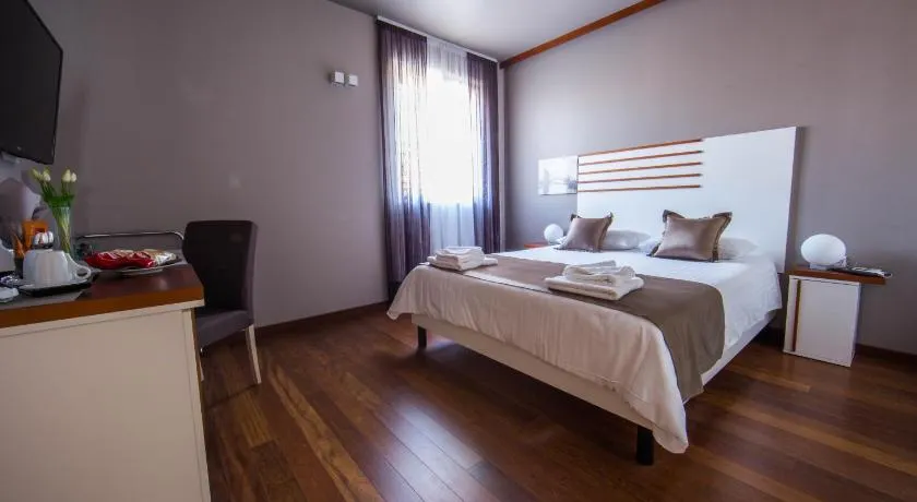 Luxury Rooms Silente Bacvice 1 - Image 1