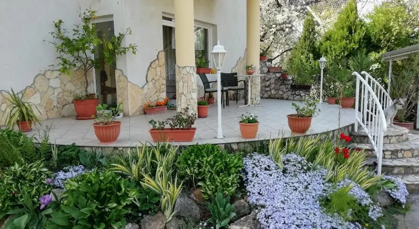Szilvia apartman - Image 1