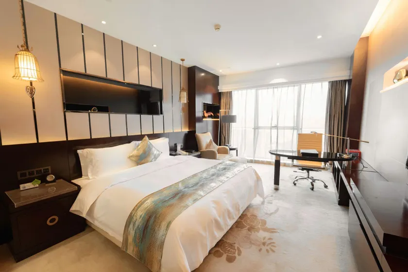 Huaguoshan Rongxin Hotel - Image 1