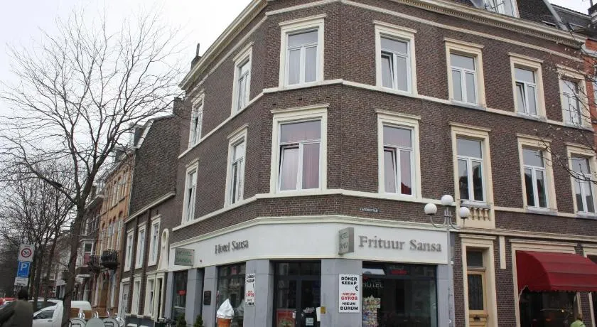 Hotel Sansa - Image 1