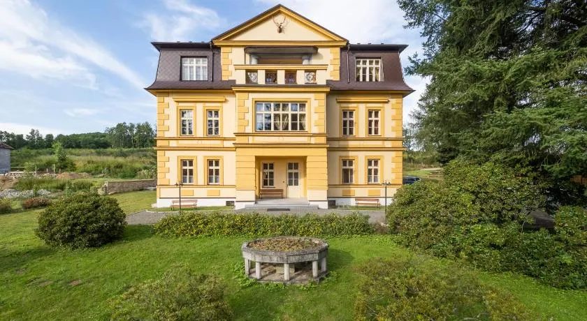 Zámeček Waldsteinovo Zátiší - Image 1