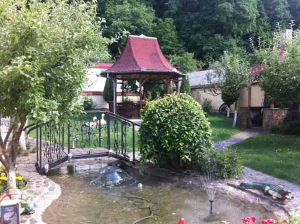 Pensiunea Cristina - Image 1