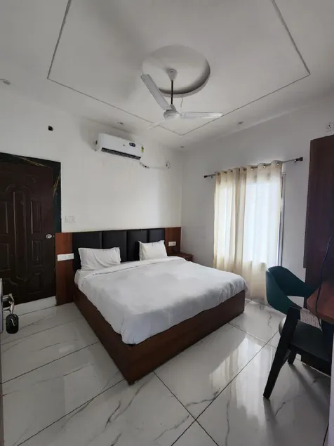 KK HoTEL - Image 1