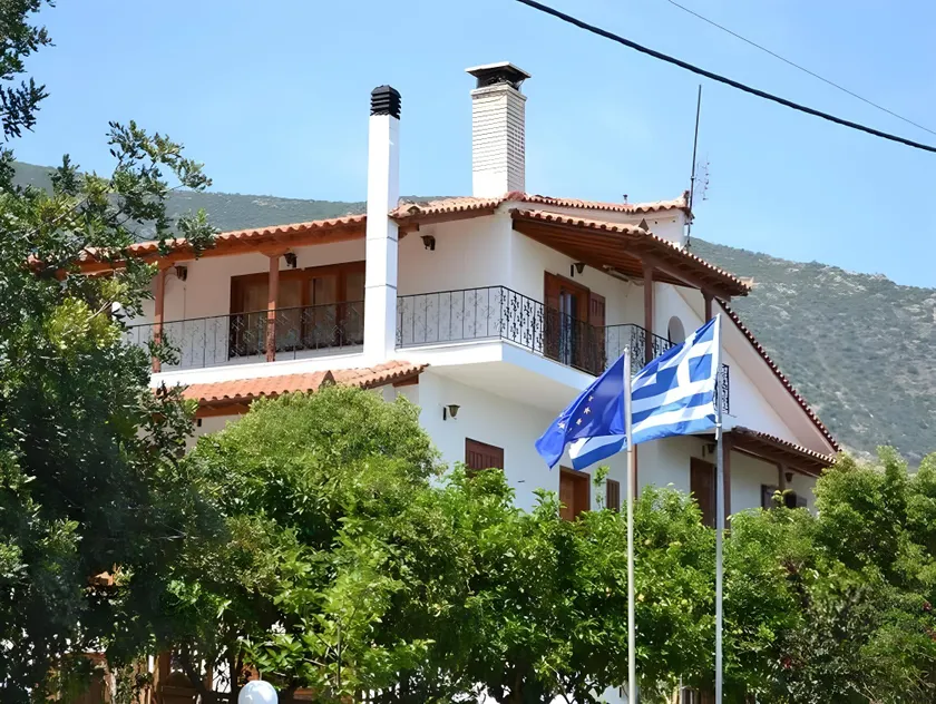 Dimitras House - Image 1