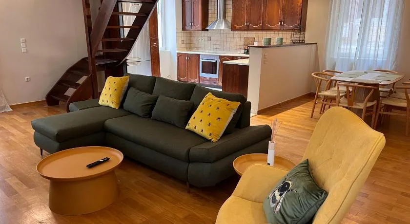 SOLOMOU APARTMENT - Image 1