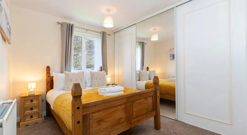 Highcliffe View - Image 1