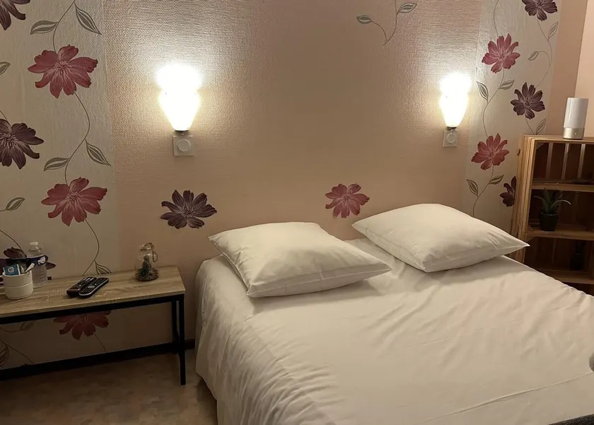 Double Room - Image 1