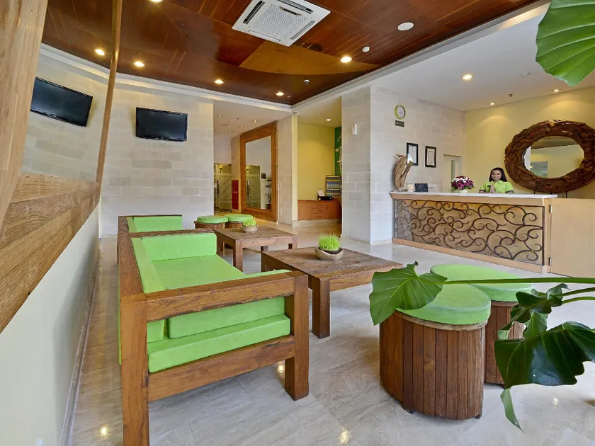 Whiz Hotel Malioboro Yogyakarta - Image 1