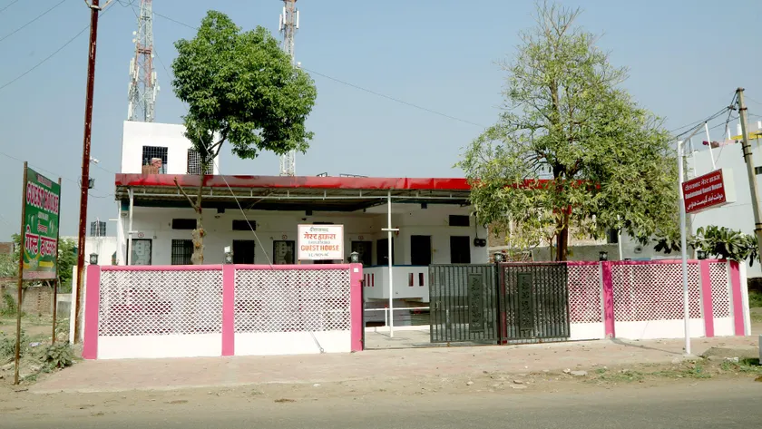 Daulatabad Guest House - Image 1