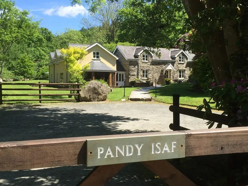 Pandy Isaf Country House B&B - Image 1