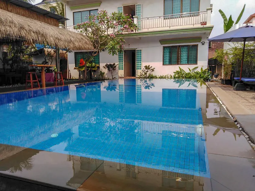 Damnak Riverside Villa - Image 1
