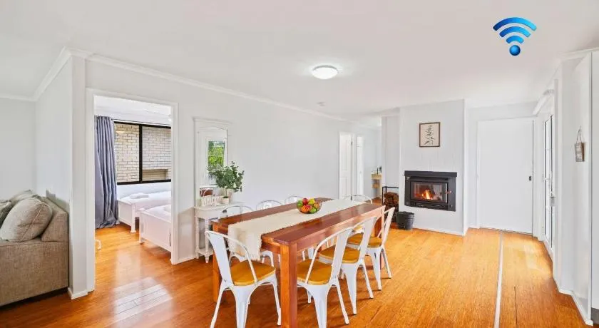 Riverside Retreat - Image 1