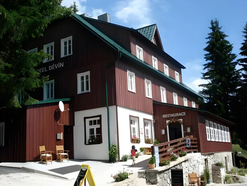 Hotel Děvín - Image 1
