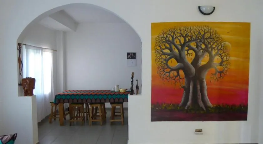 Sarawally Guesthouse - Image 1
