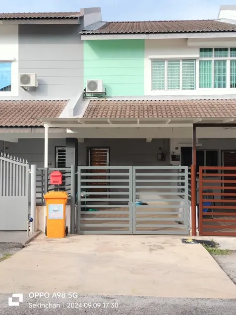 Purple TownHouse 9pax 3R2B Wifi - Image 1
