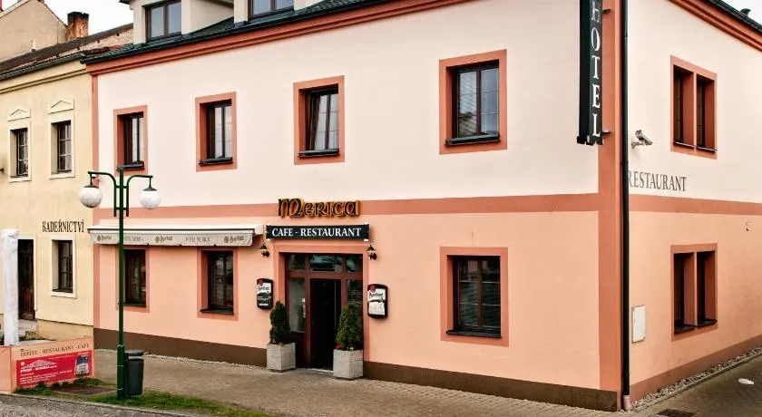 Hotel Merica Bor - Image 1