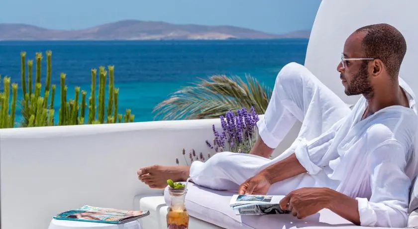 Hippie Chic Hotel - Image 1