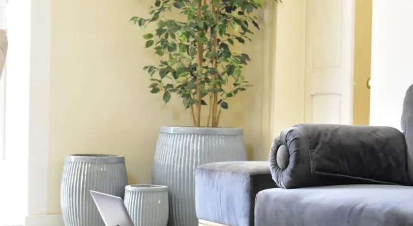 Grand Arcanum Apartment 2 - Comfortable and Elegant - Image 1