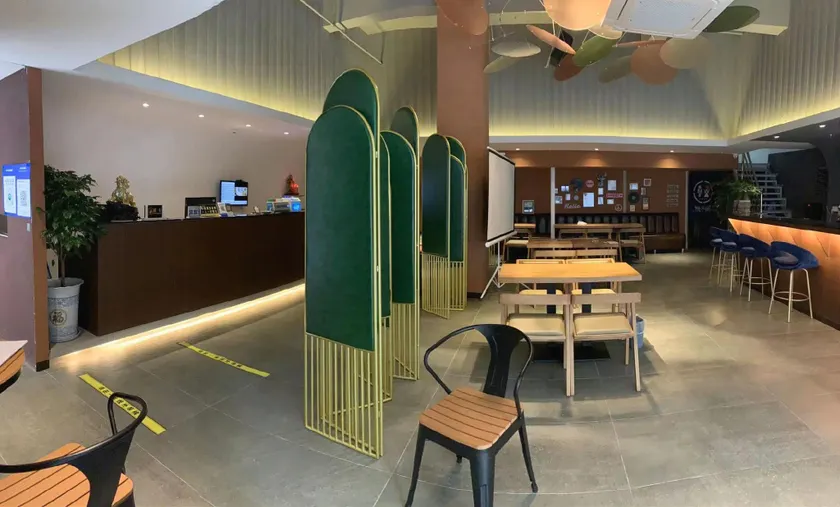 Kelvin Music Hotel (Complex) - Image 1