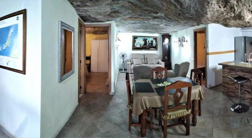 Cueva Sasha - Image 1