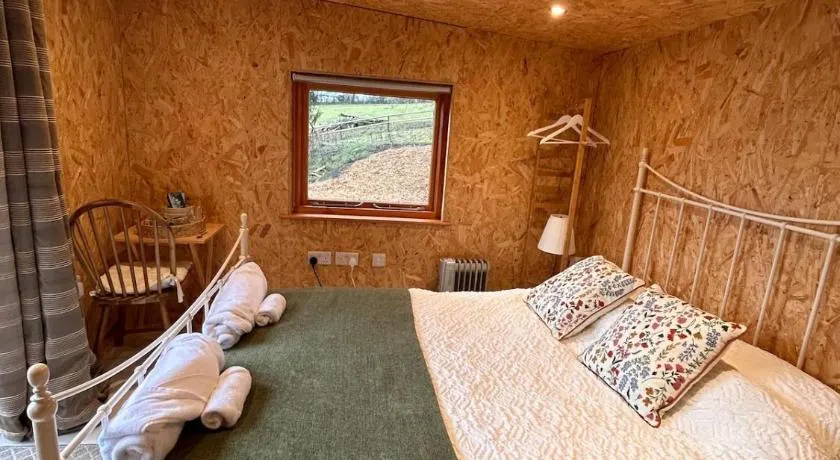 Bijou Cabin - Image 1