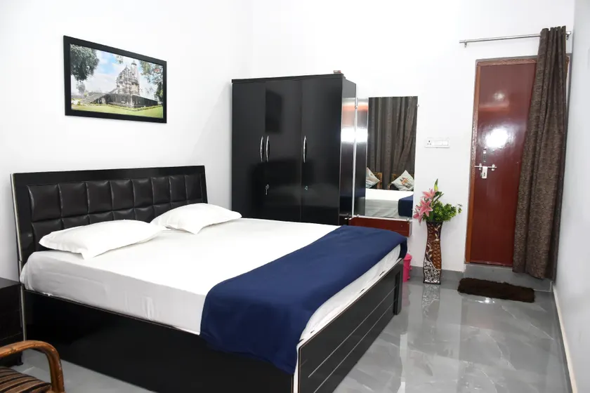 Khajuraho Glory Homestay - Image 1