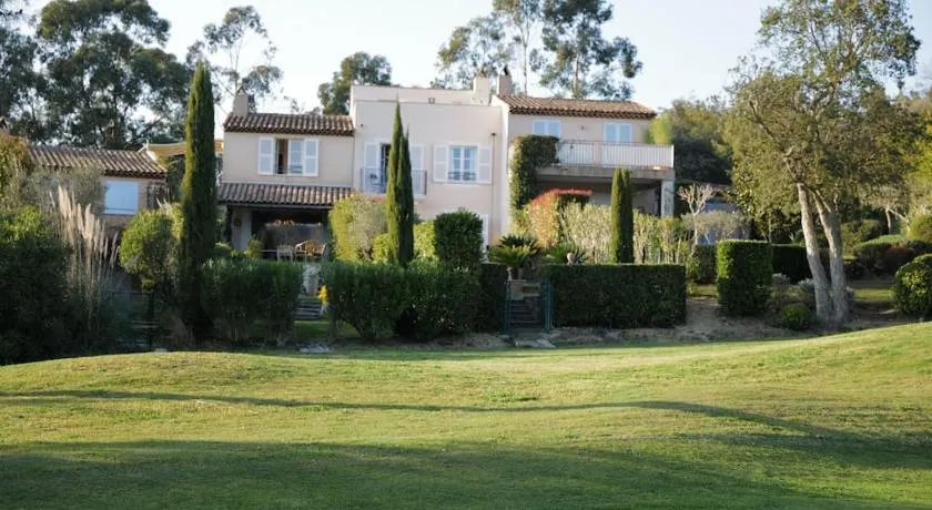 Charmantes Haus im Golf Club Saint Tropez - Image 1