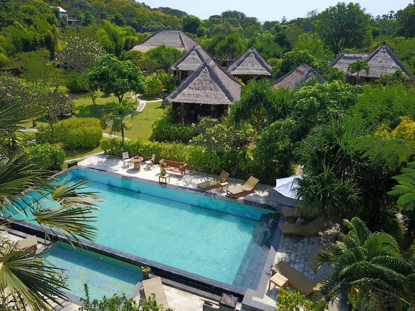 Sunia Loka Bungalows & Dive Center - Image 1