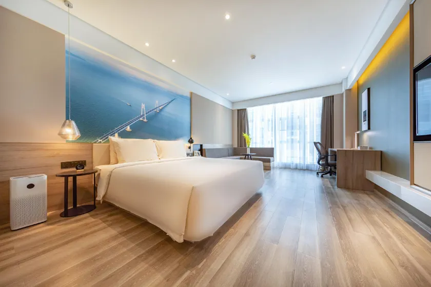 Atour Hotel Zhuhai Xiangzhou Aoyuan Plaza - Image 1