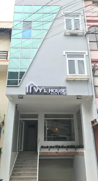 VyL House - Image 1