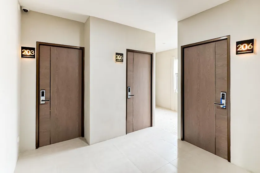 Urbanview Daily Guest House Pasteur Bandung - Image 1