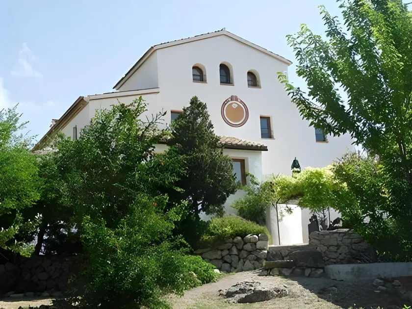 Masía Cal Simó - Casa rural con piscina, cerca de Sitges, para celebraciones y eventos - Image 1