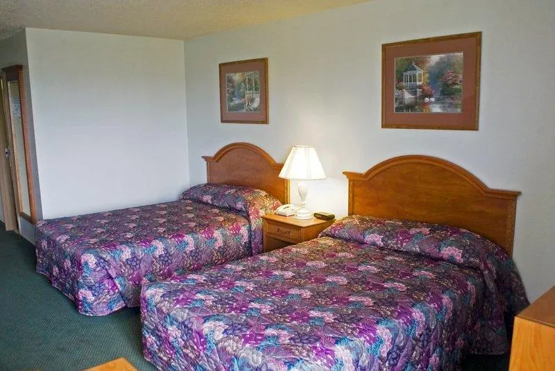 Magnuson Hotel Camelot - Image 1