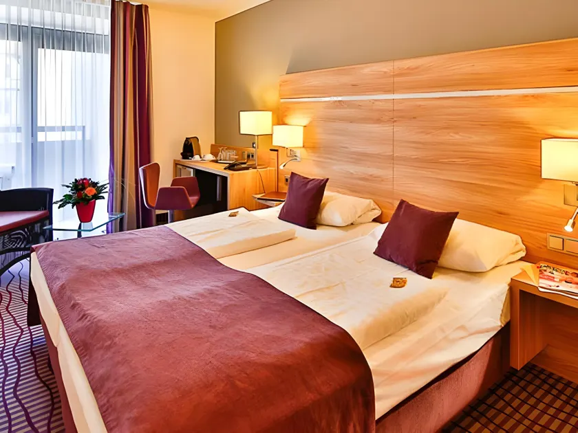 Hotel Wallis - Image 1