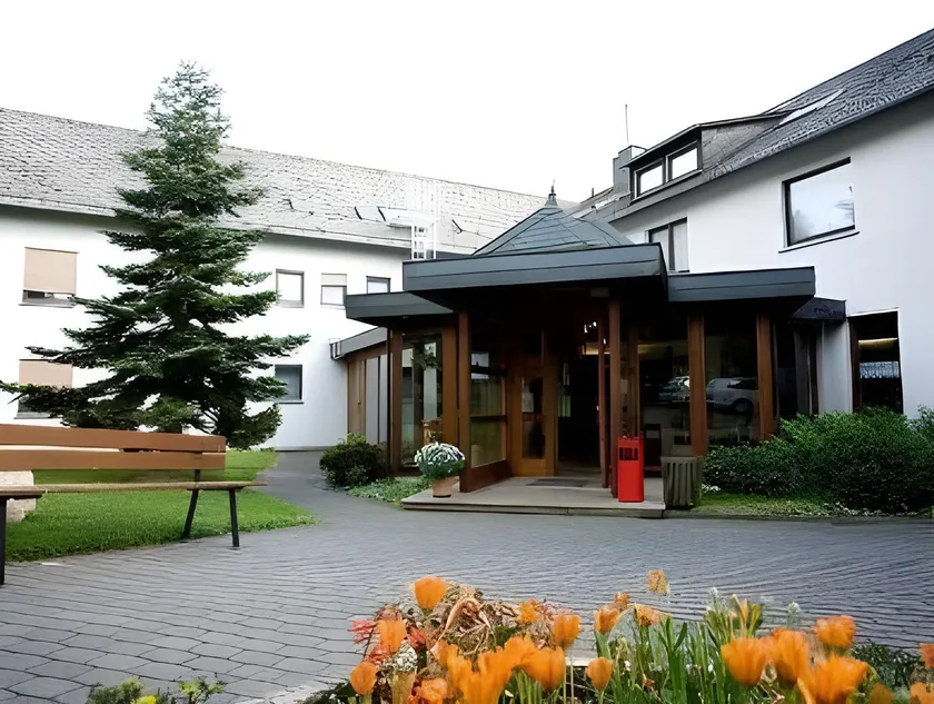 Landhotel Karrenberg - Image 1