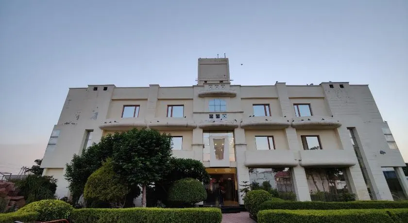 Hotel Vikramaditya - Image 1