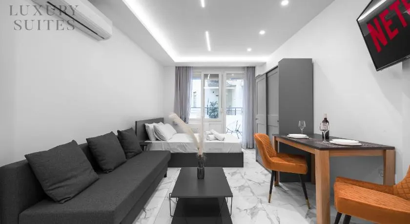 AdoorAble, The Luxury Suites - Image 1