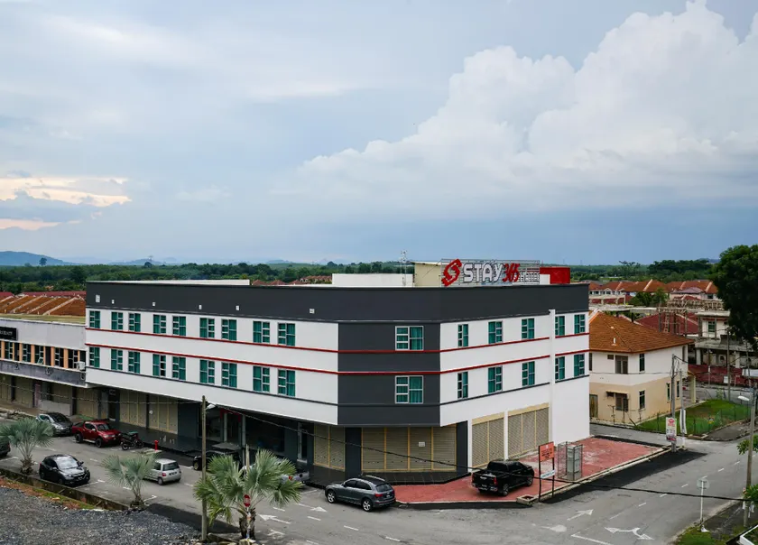 STAY 365 HOTEL - Image 1
