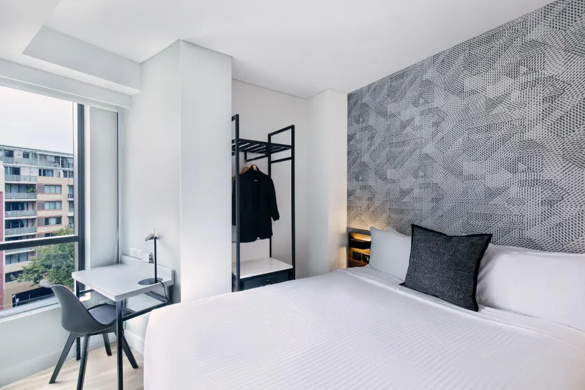 Kith Hotel Darling Harbour - Image 1
