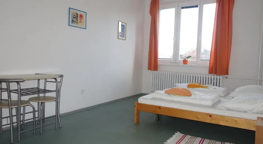 Hostel Bernarda Bolzana - Image 1
