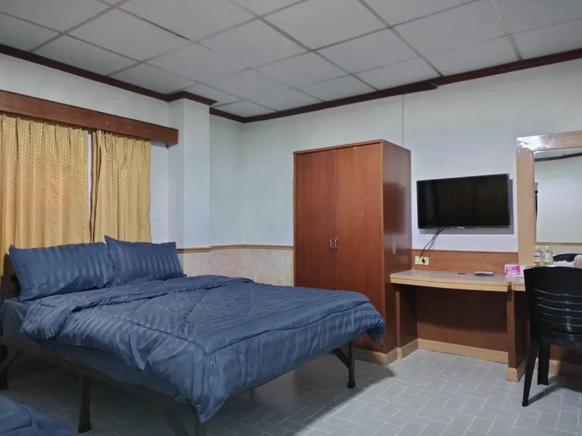 White orchid hotel and homestay @ Bua yai - Image 1