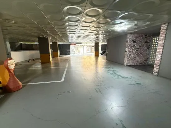 hotel 5wol - Image 1