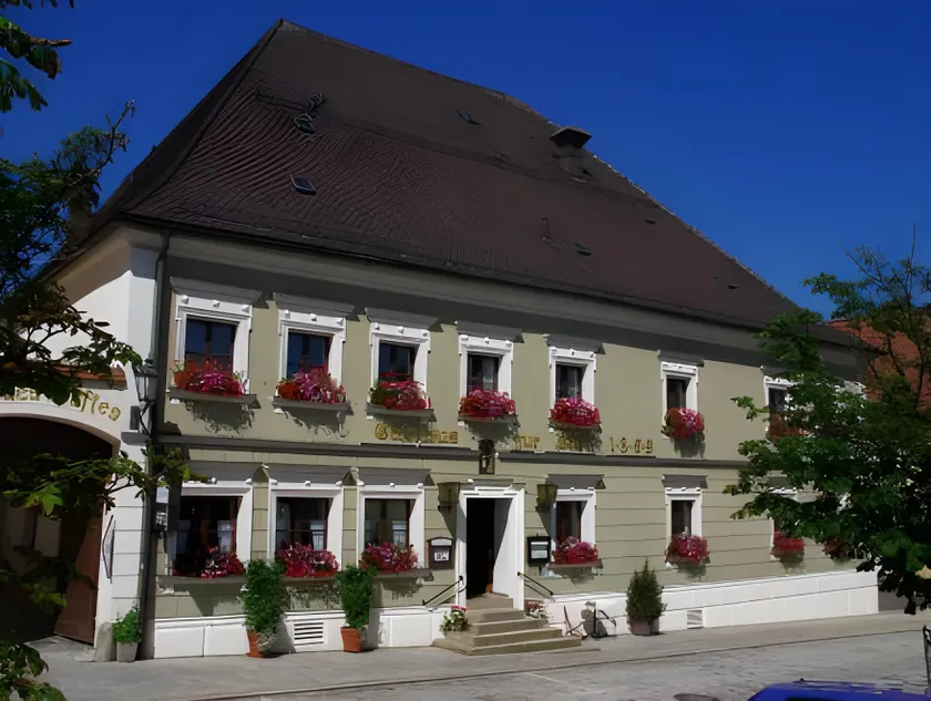 Hotel zur Post - Image 1