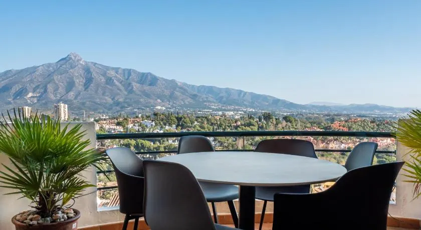 Beautiful 2 bed Apt with amazing views - RDR203 - Image 1