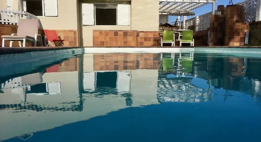 Townhouse El Mar - Image 1