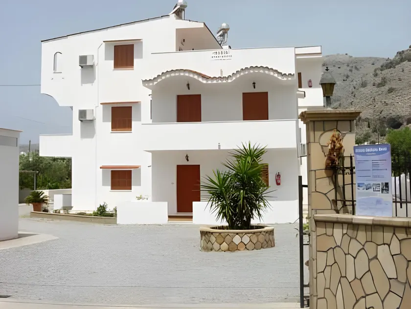 Maria Apartments - Image 1