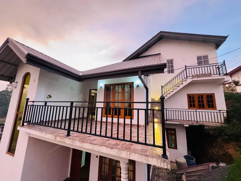 Hilltop Cottage - Image 1