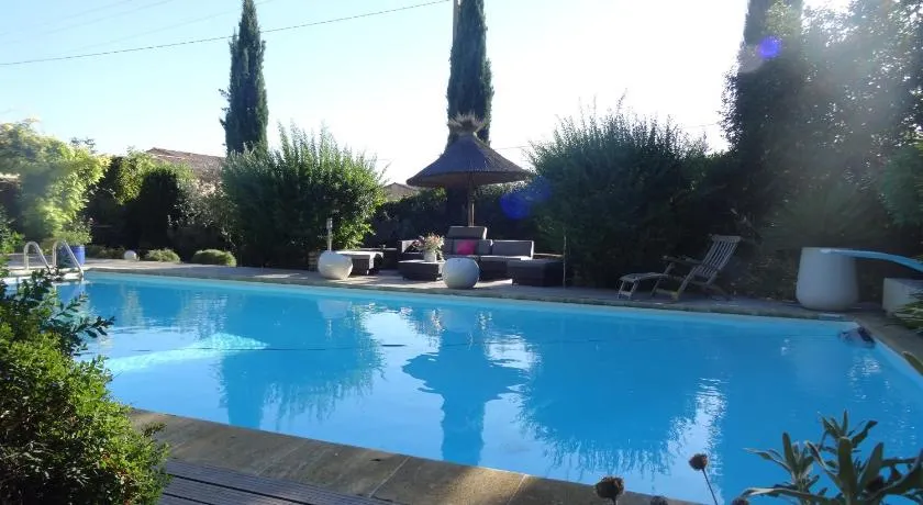 MAS D'ANGE EN PROVENCE ved foden af luberon, smukt stille og maleriske hus, - Image 1