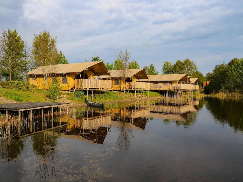 Lakeside Escape for Groups - Image 1